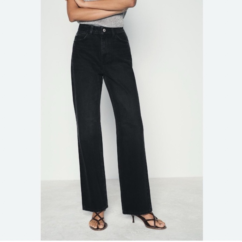 Zara Black Raw Hem Jeans size 6